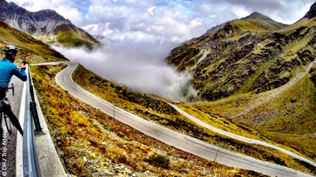 Arpentez les plus beaux cols de Suisse en vélo de route, avec ce séjour pour les grimpeurs
